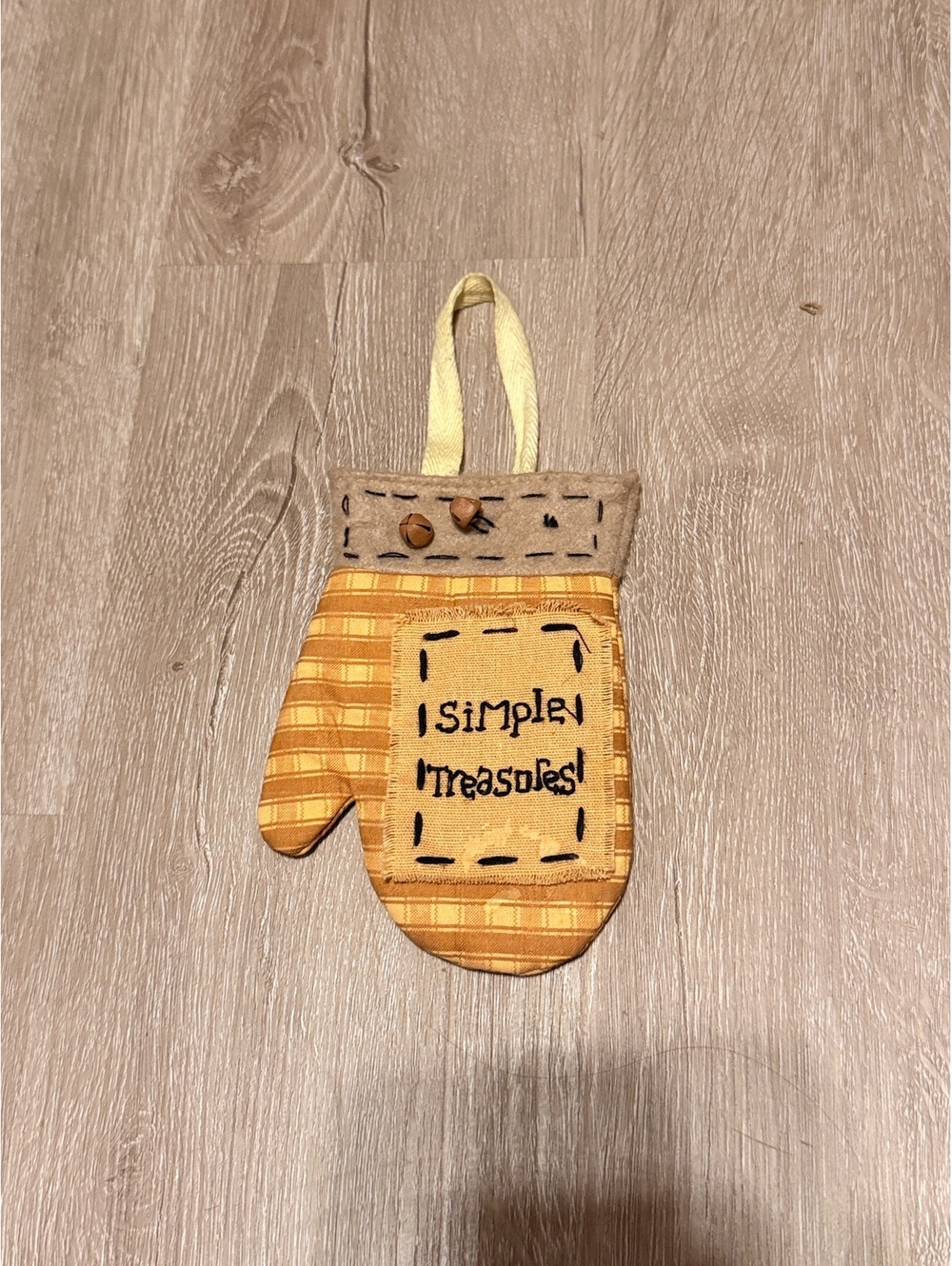 Handmade Yellow Plaid Oven Mitt with "Simple Treasures" Embroidery